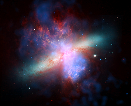 Chandra telescope x-ray imaage of Galaxy M82